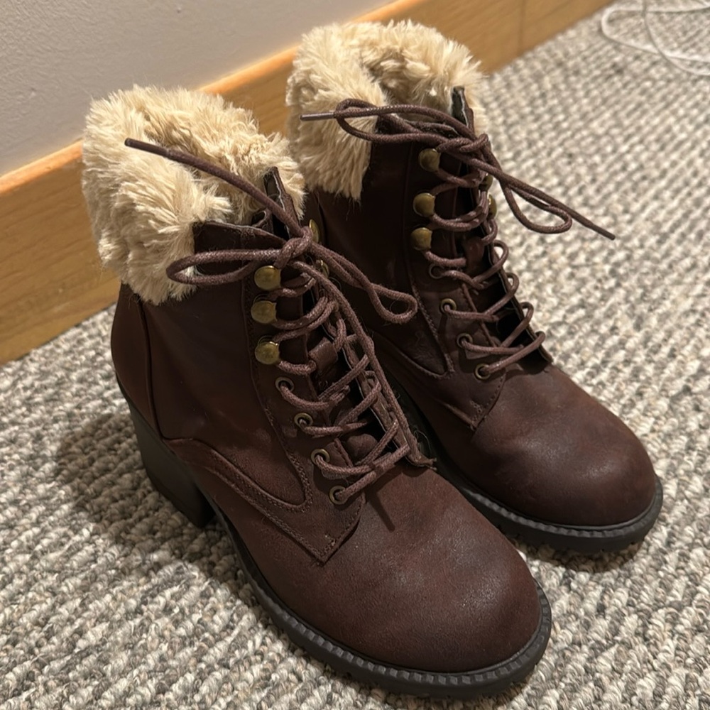 Cliffs shoes